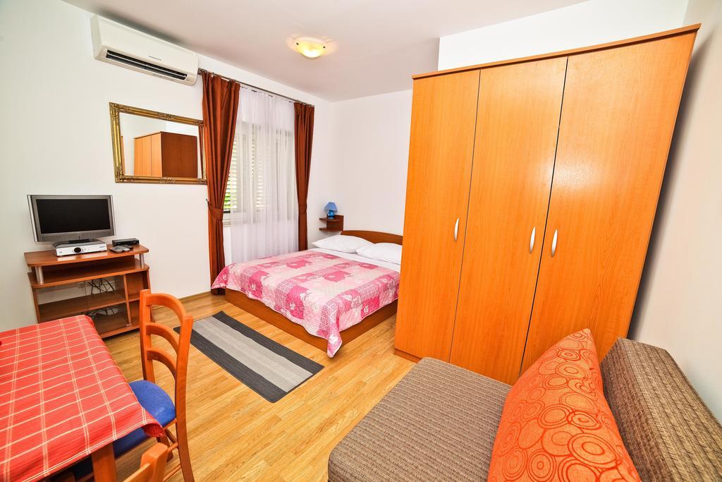 Apartments Bozikovic โปดสตรานา ห้อง รูปภาพ