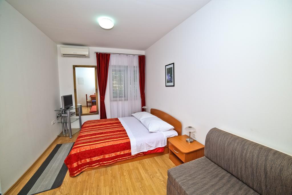 Apartments Bozikovic โปดสตรานา ห้อง รูปภาพ